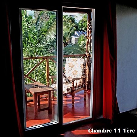 Chez Yolande Hotel Ampangorinana Buitenkant foto