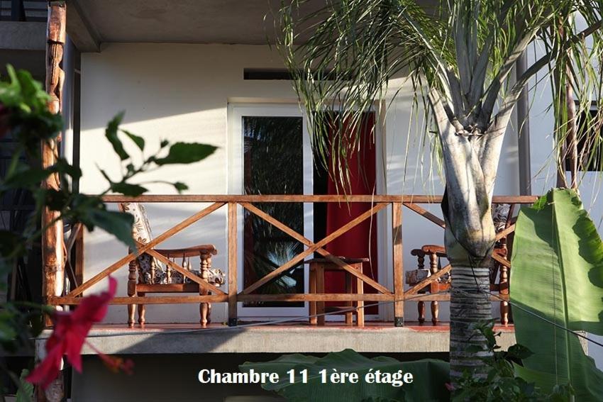 Chez Yolande Hotel Ampangorinana Buitenkant foto