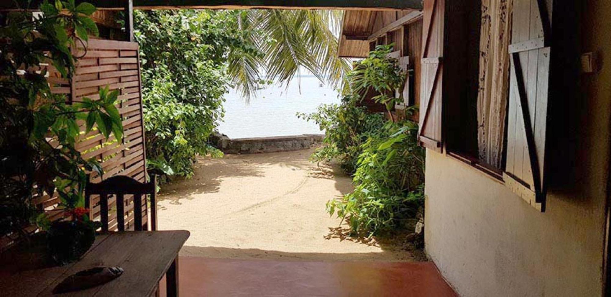 Chez Yolande Hotel Ampangorinana Buitenkant foto