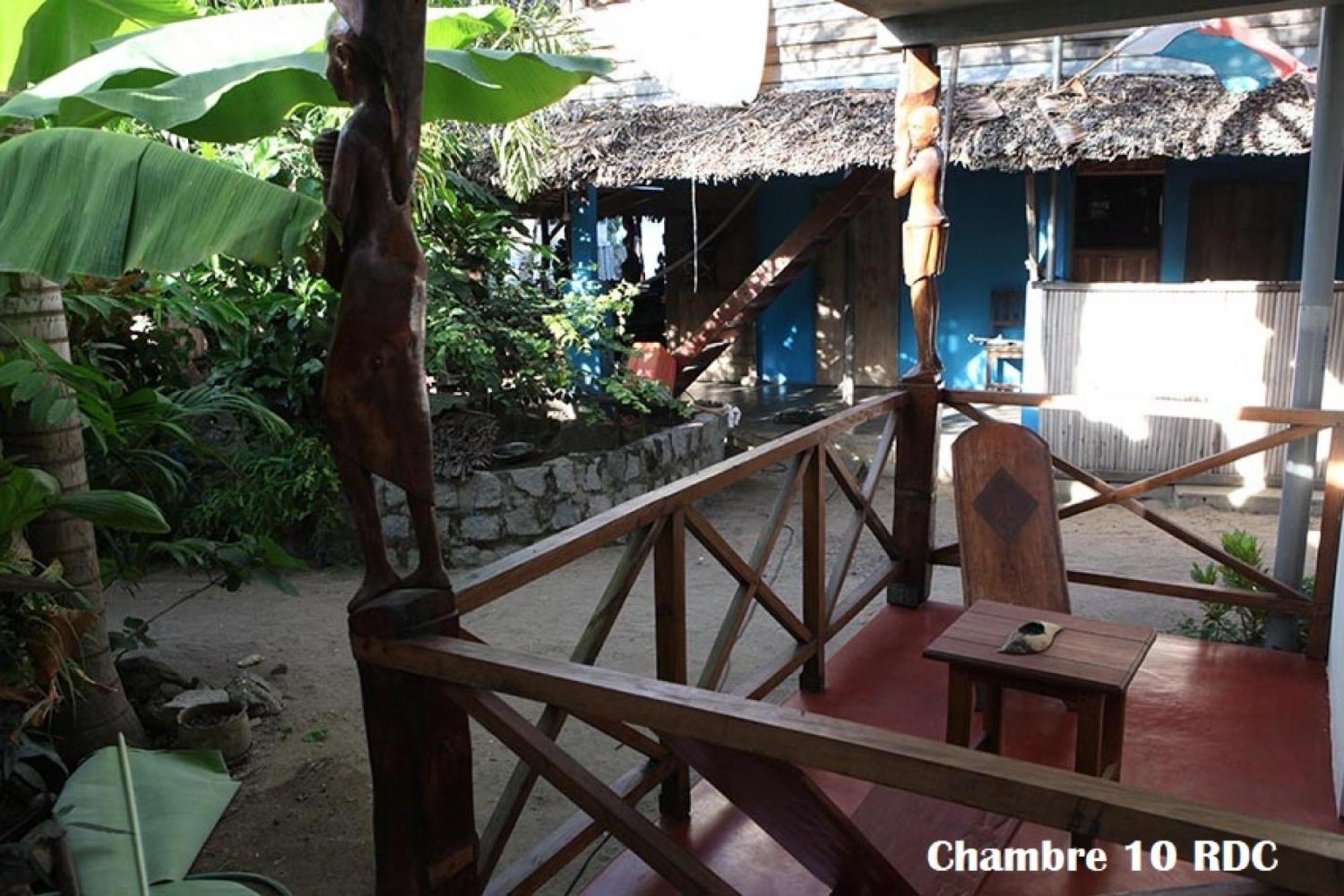 Chez Yolande Hotel Ampangorinana Buitenkant foto