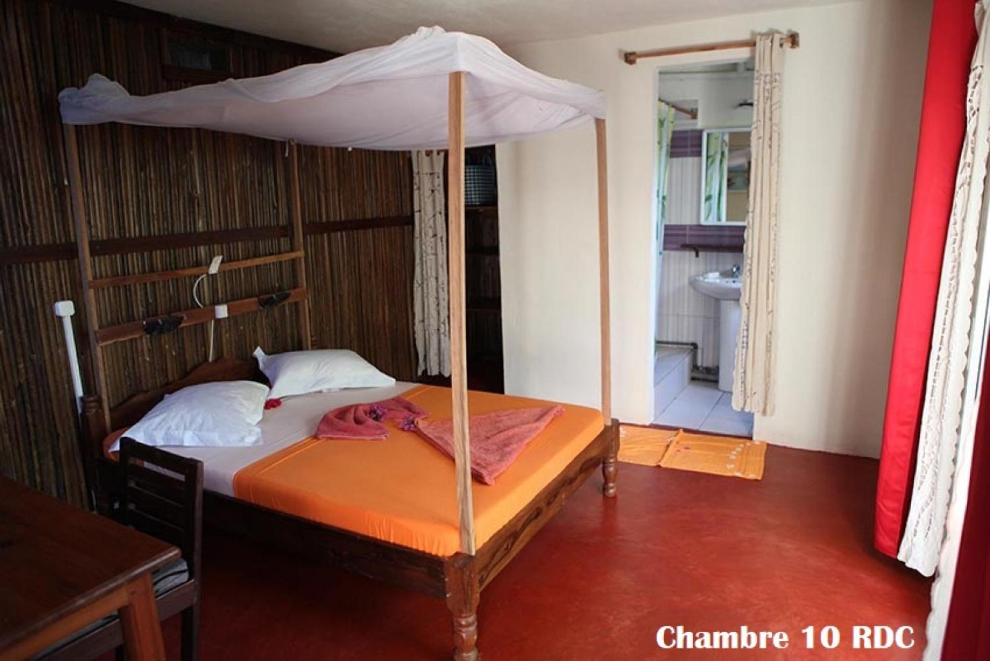 Chez Yolande Hotel Ampangorinana Buitenkant foto