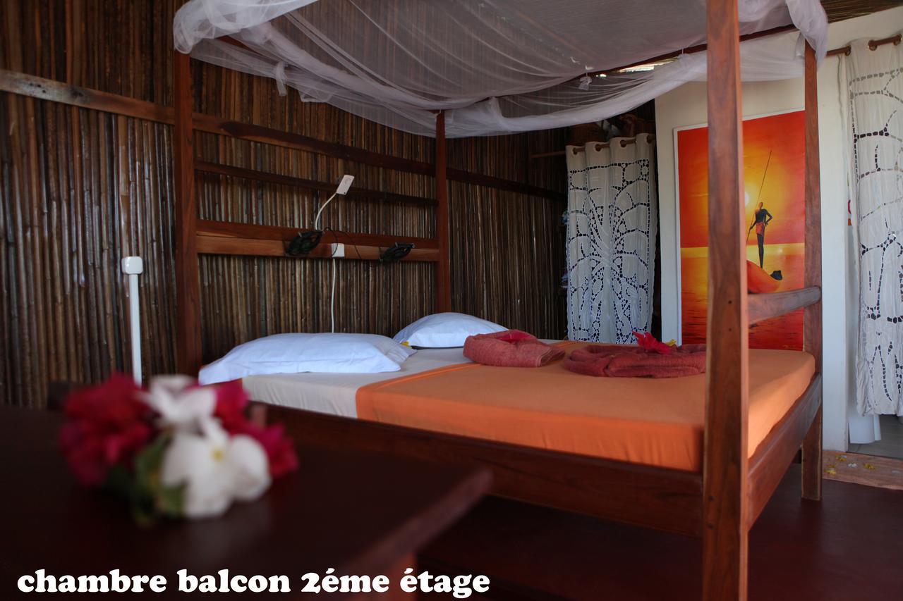 Chez Yolande Hotel Ampangorinana Buitenkant foto