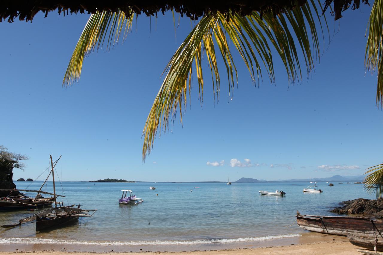 Chez Yolande Hotel Ampangorinana Buitenkant foto