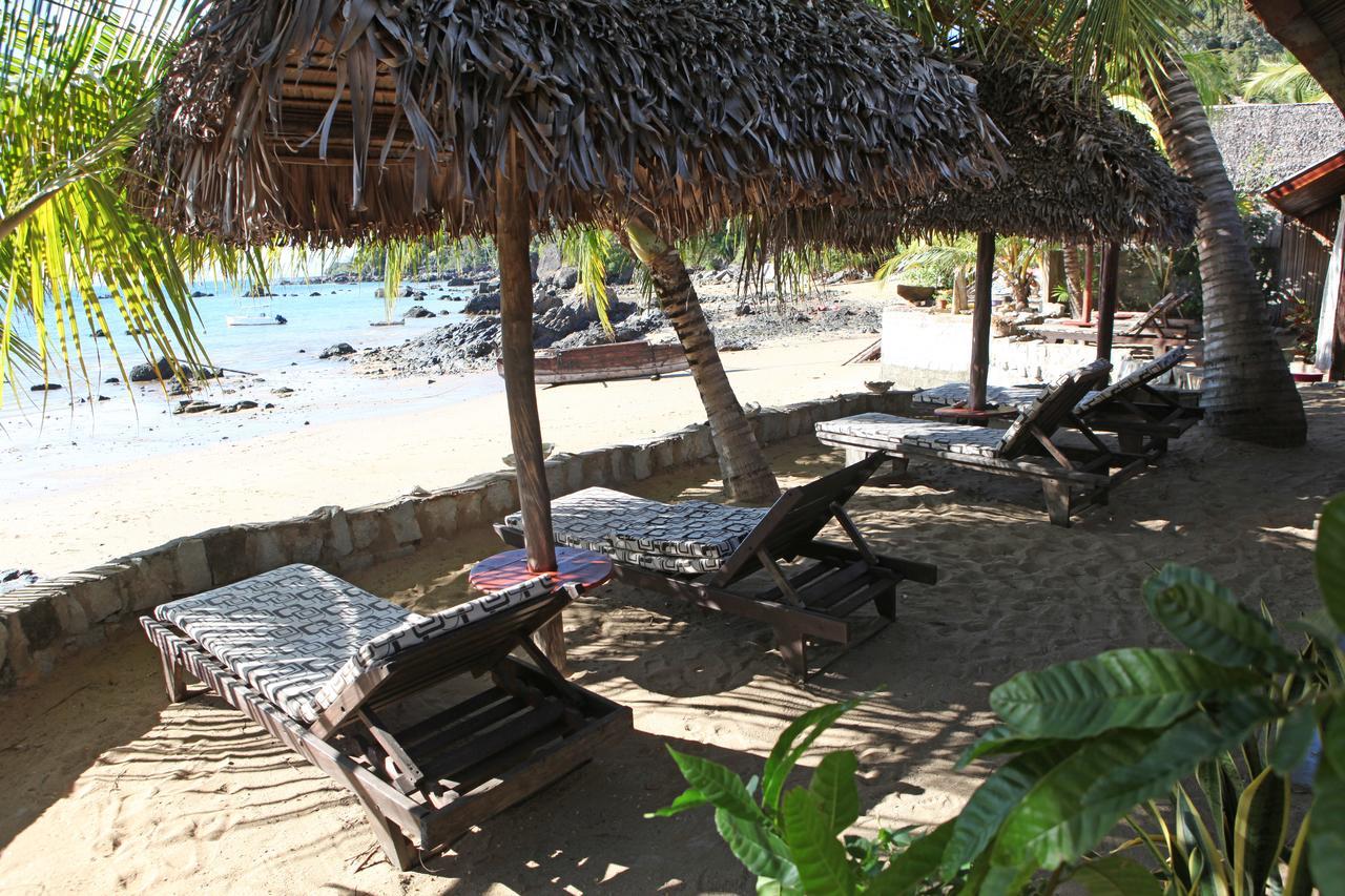 Chez Yolande Hotel Ampangorinana Buitenkant foto